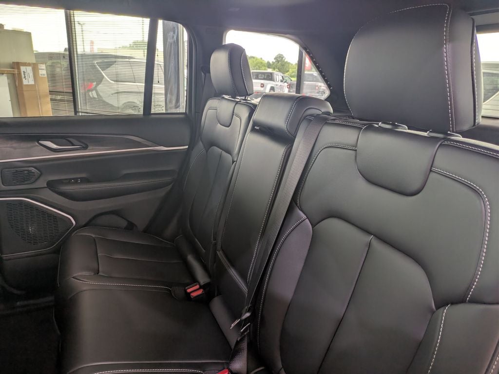 2026 Jeep Grand Cherokee GRAND CHEROKEE LIMITED 4X2