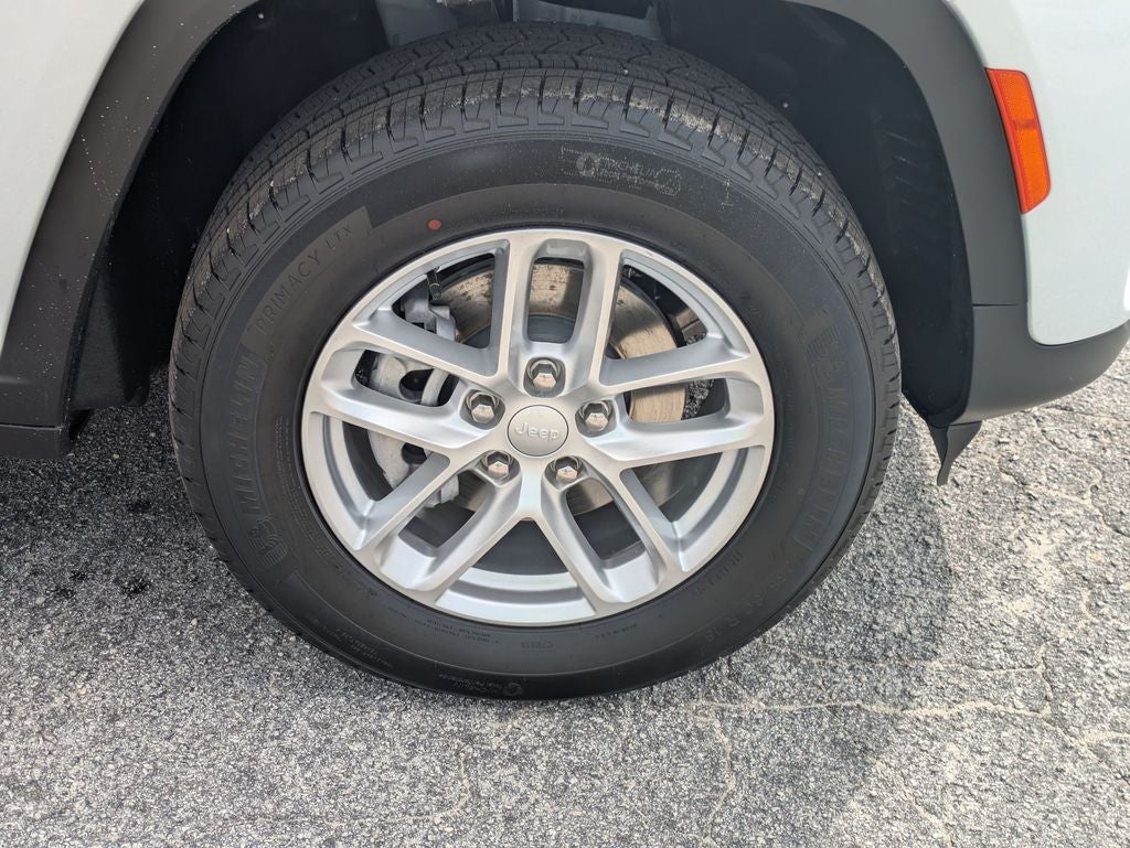 2026 Jeep Grand Cherokee GRAND CHEROKEE LAREDO 4X4