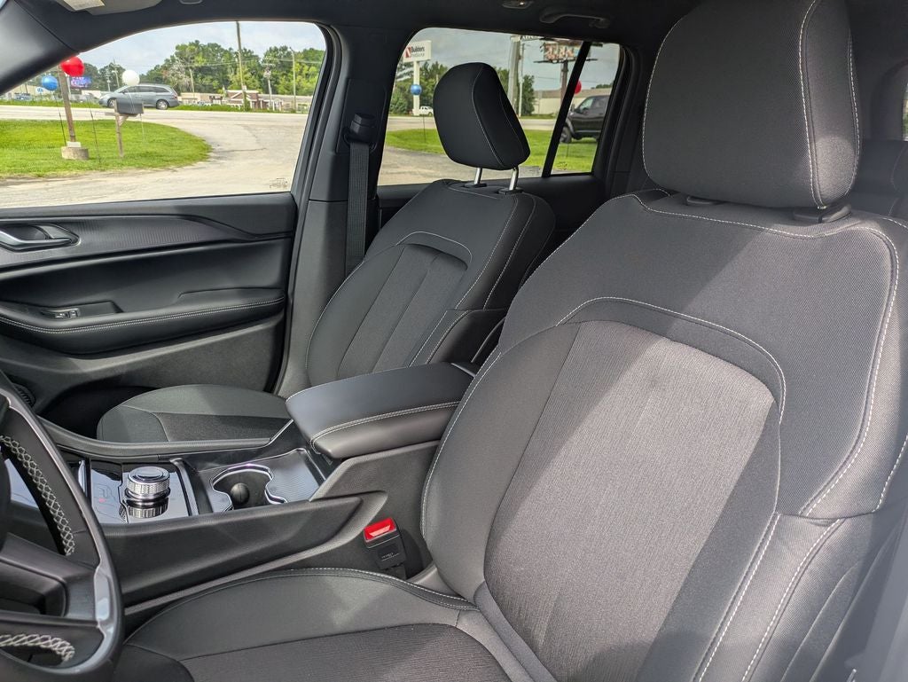 2026 Jeep Grand Cherokee GRAND CHEROKEE LAREDO 4X4
