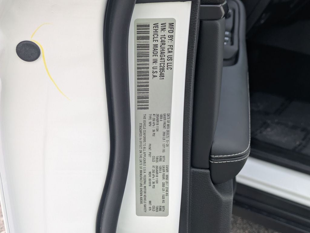 2026 Jeep Grand Cherokee GRAND CHEROKEE LAREDO 4X4