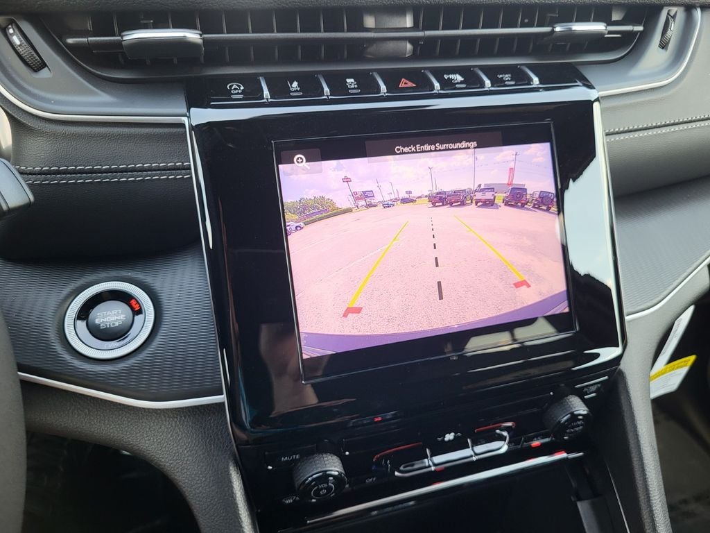 2026 Jeep Grand Cherokee GRAND CHEROKEE LAREDO 4X4