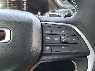 2026 Jeep Grand Cherokee GRAND CHEROKEE LAREDO 4X4