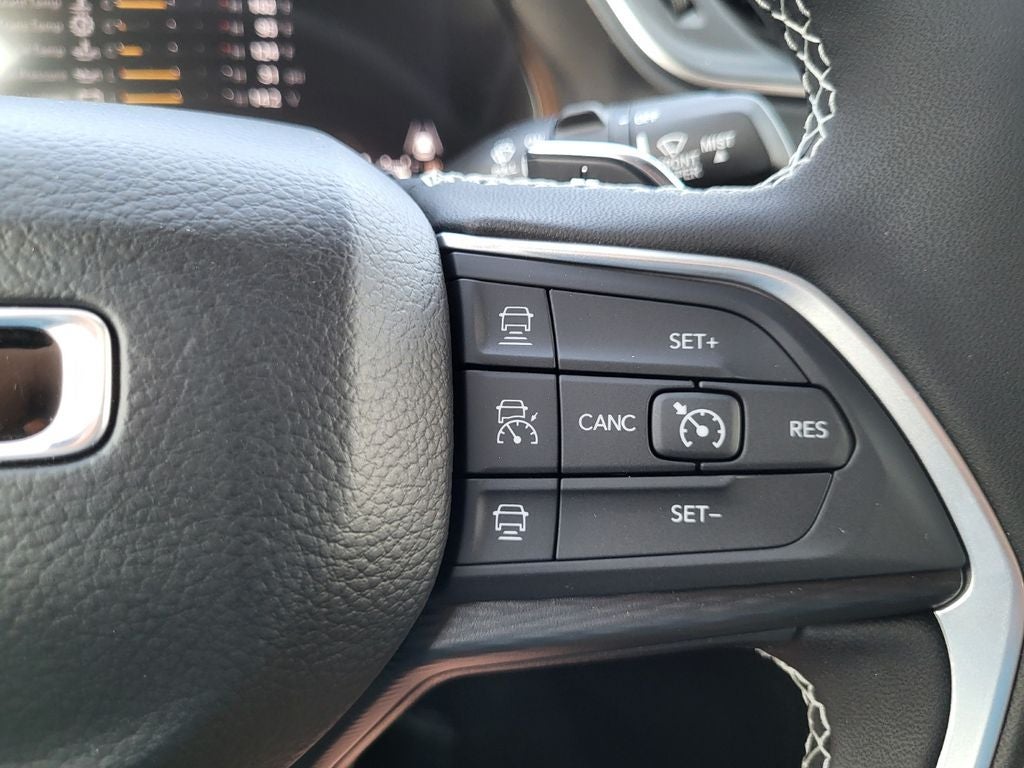 2026 Jeep Grand Cherokee GRAND CHEROKEE LAREDO 4X4