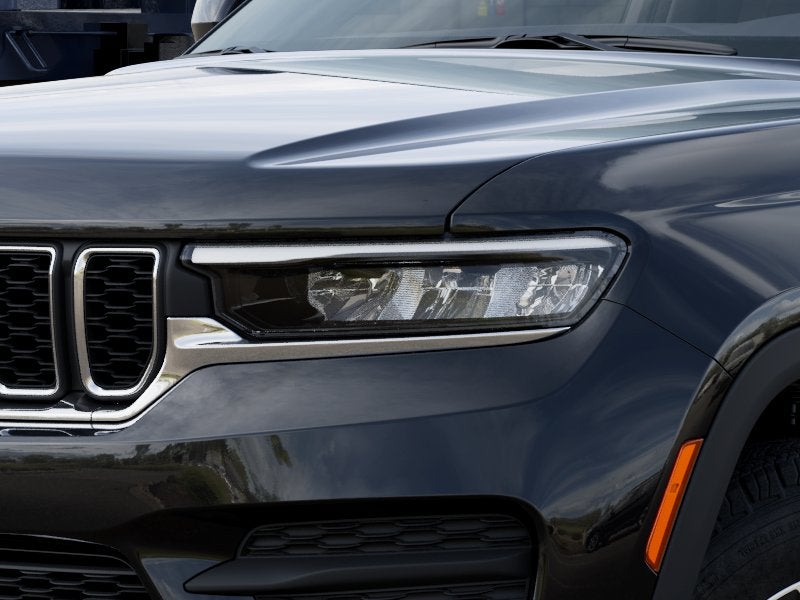2027 Jeep Grand Cherokee GRAND CHEROKEE LAREDO 4X4