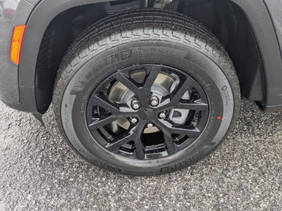 2026 Jeep Grand Cherokee GRAND CHEROKEE LAREDO ALTITUDE 4X4