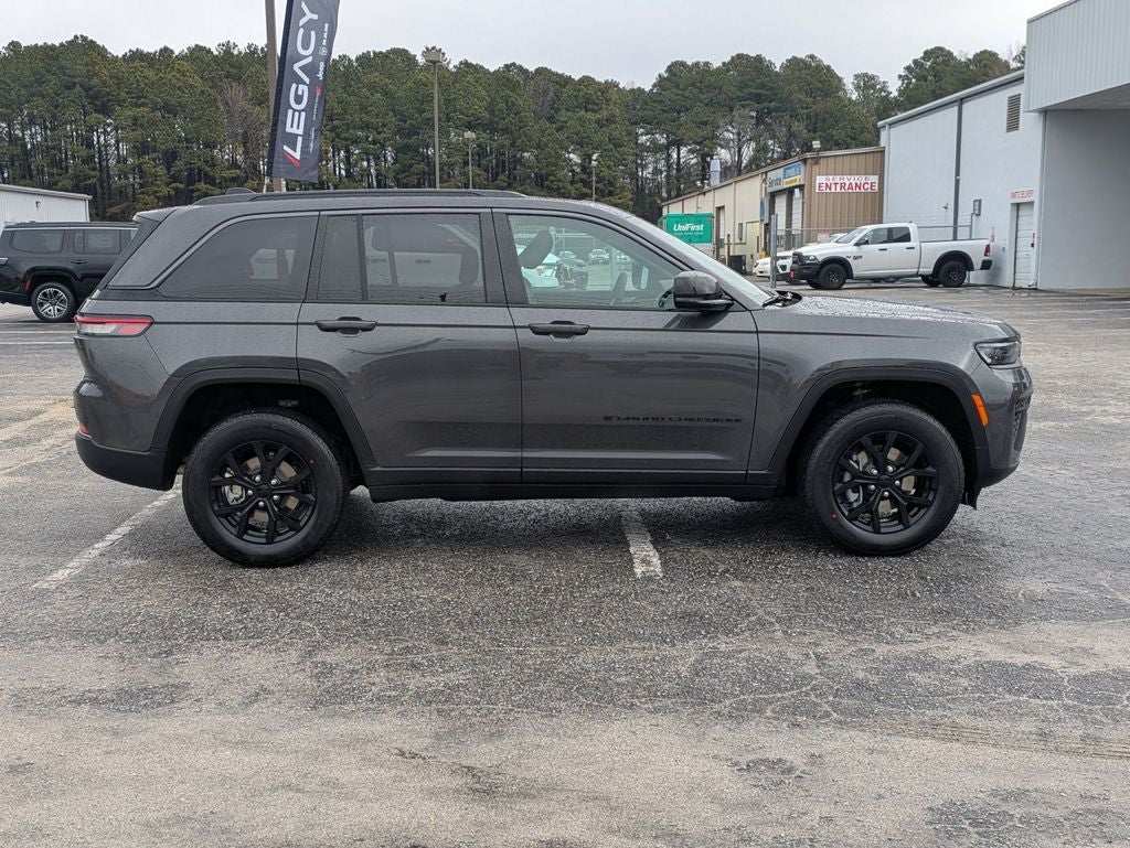 2026 Jeep Grand Cherokee GRAND CHEROKEE LAREDO ALTITUDE 4X4