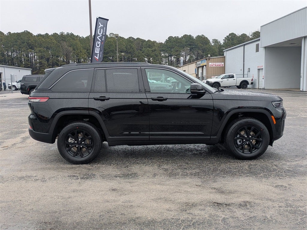 2026 Jeep Grand Cherokee GRAND CHEROKEE LAREDO ALTITUDE 4X4