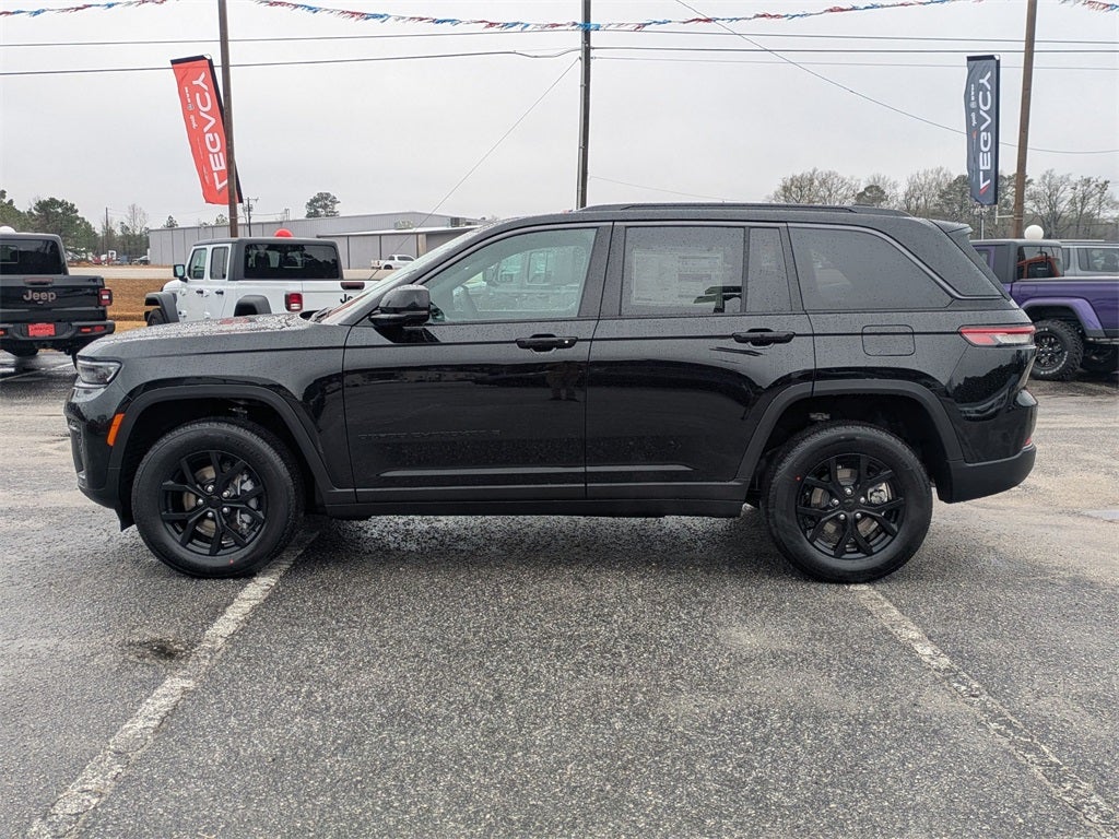 2026 Jeep Grand Cherokee GRAND CHEROKEE LAREDO ALTITUDE 4X4