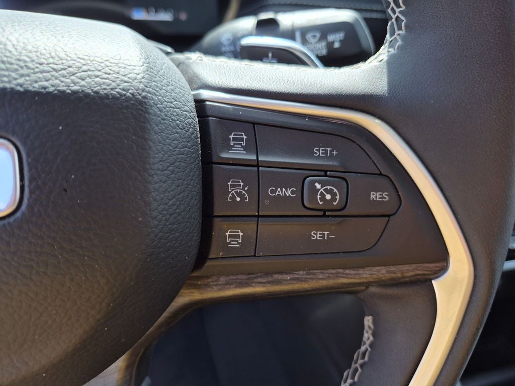 2025 Jeep Grand Cherokee Limited 4x4