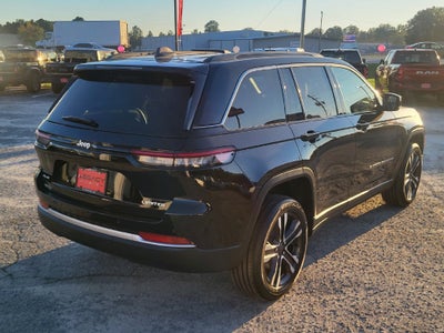 2027 Jeep Grand Cherokee GRAND CHEROKEE LIMITED 4X4