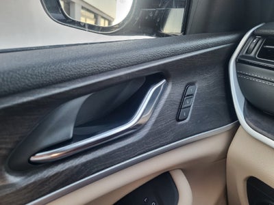 2027 Jeep Grand Cherokee GRAND CHEROKEE LIMITED 4X4