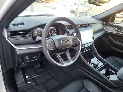 2027 Jeep Grand Cherokee GRAND CHEROKEE LIMITED 4X4