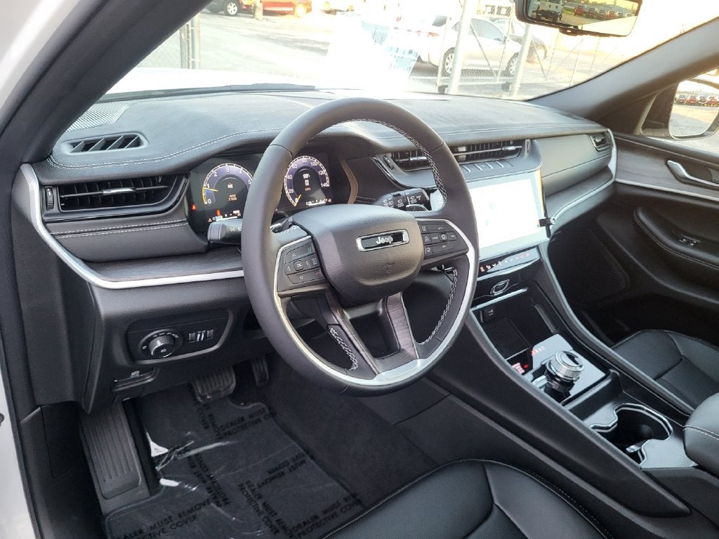 2027 Jeep Grand Cherokee GRAND CHEROKEE LIMITED 4X4