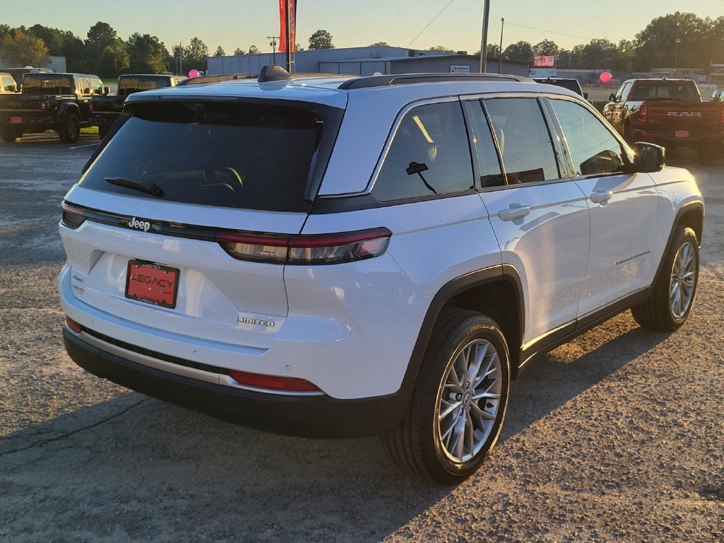 2027 Jeep Grand Cherokee GRAND CHEROKEE LIMITED 4X4