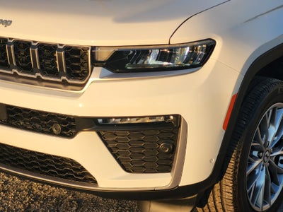2027 Jeep Grand Cherokee GRAND CHEROKEE LIMITED 4X4