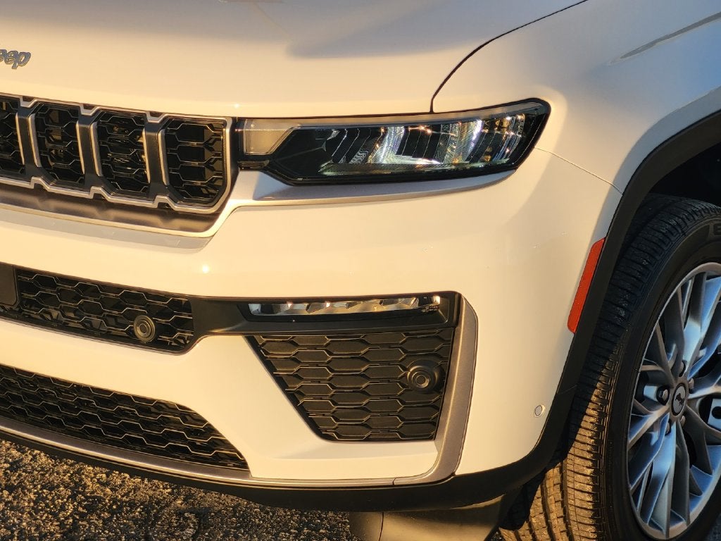 2027 Jeep Grand Cherokee GRAND CHEROKEE LIMITED 4X4