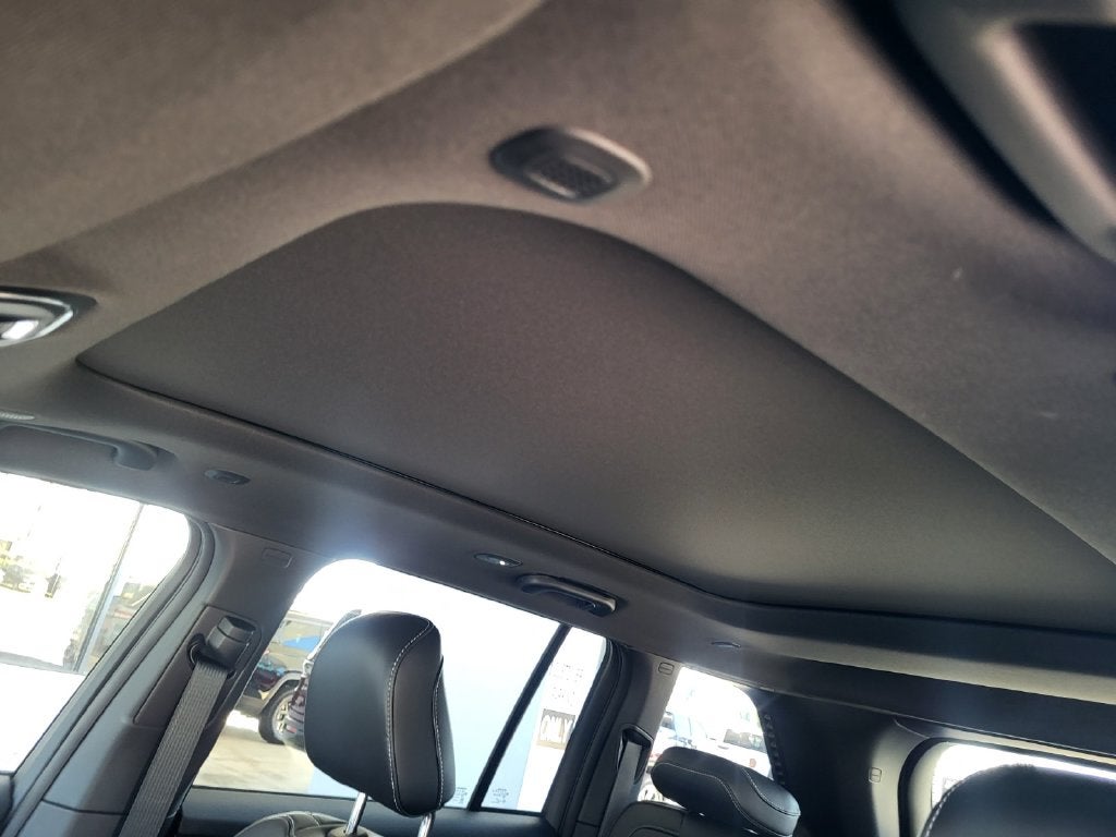 2027 Jeep Grand Cherokee GRAND CHEROKEE LIMITED 4X4