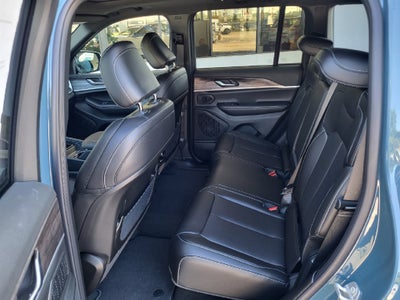 2027 Jeep Grand Cherokee GRAND CHEROKEE LIMITED 4X4