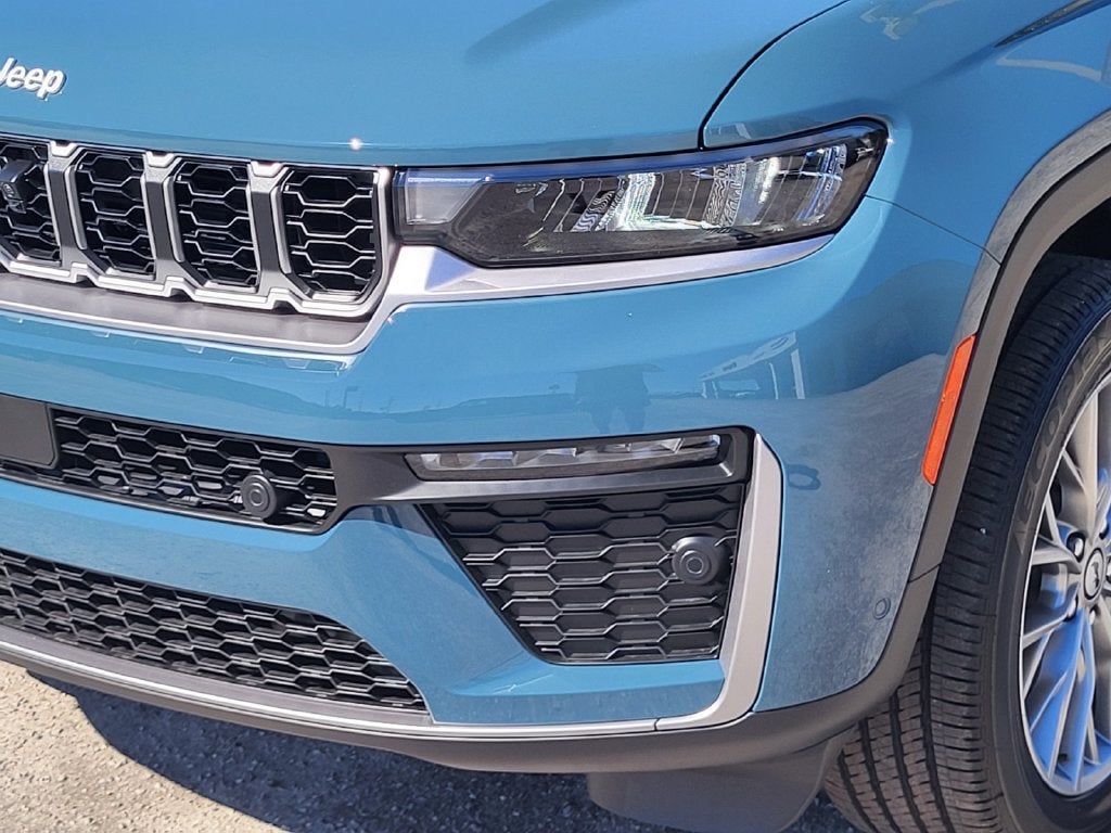 2027 Jeep Grand Cherokee GRAND CHEROKEE LIMITED 4X4