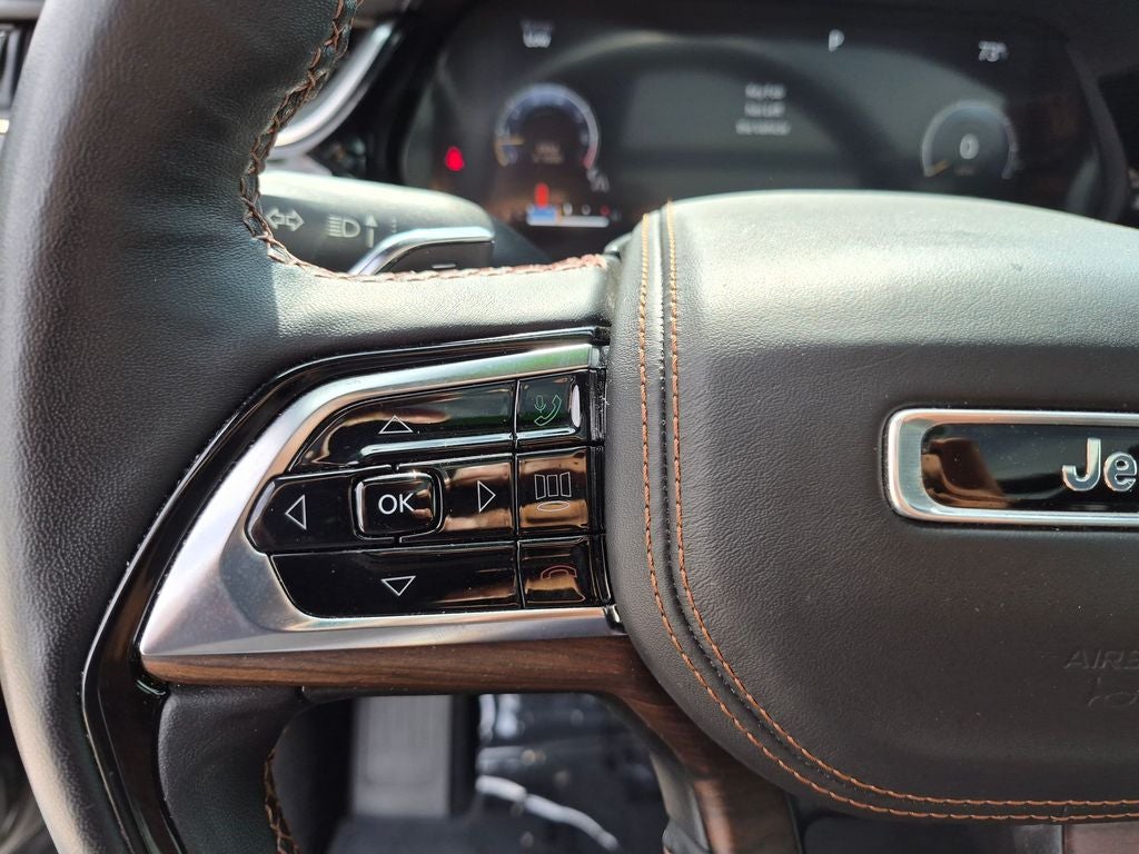 2023 Jeep Grand Cherokee Summit 4x4