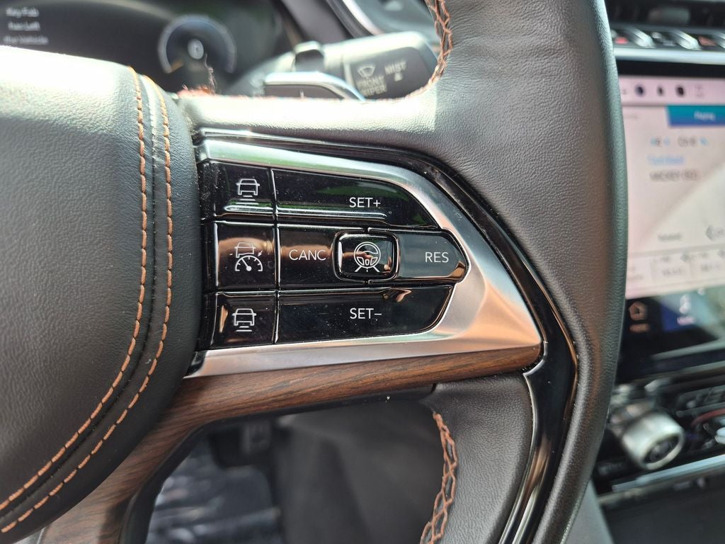 2023 Jeep Grand Cherokee Summit 4x4