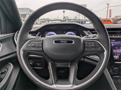 2025 Jeep Grand Cherokee GRAND CHEROKEE L LAREDO 4X2