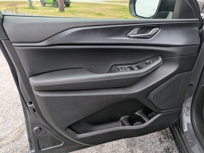 2025 Jeep Grand Cherokee GRAND CHEROKEE L LAREDO 4X2