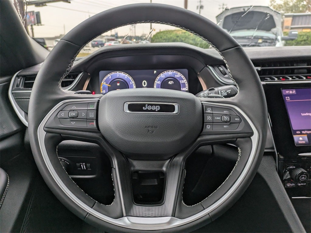 2025 Jeep Grand Cherokee GRAND CHEROKEE L LAREDO 4X2