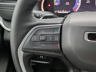 2025 Jeep Grand Cherokee GRAND CHEROKEE L LAREDO 4X2