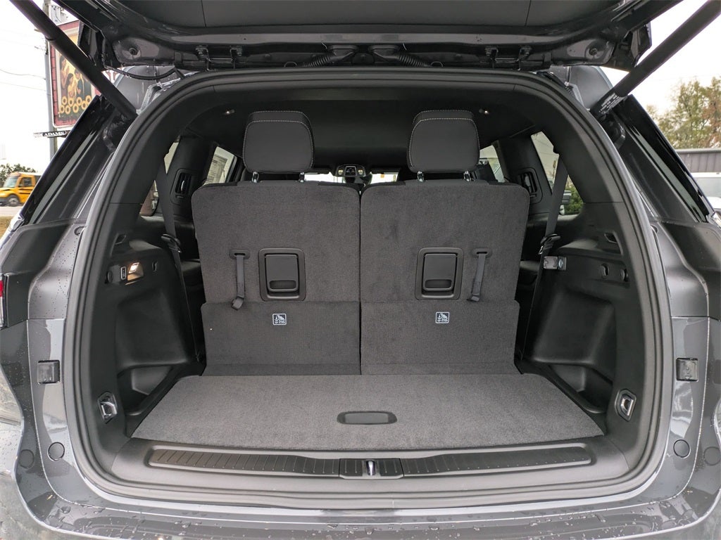 2025 Jeep Grand Cherokee GRAND CHEROKEE L LAREDO 4X2