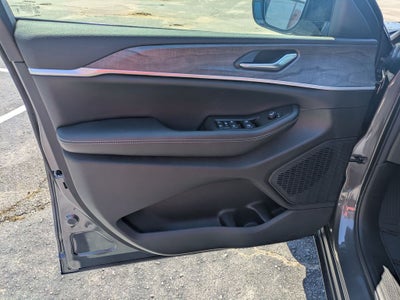 2026 Jeep Grand Cherokee GRAND CHEROKEE L LAREDO ALTITUDE 4X2