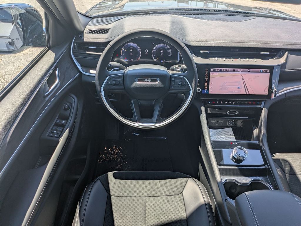 2026 Jeep Grand Cherokee GRAND CHEROKEE L LAREDO ALTITUDE 4X2
