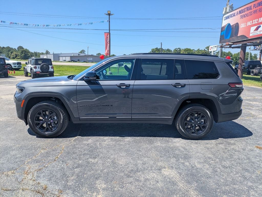 2026 Jeep Grand Cherokee GRAND CHEROKEE L LAREDO ALTITUDE 4X2