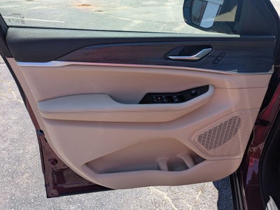 2023 Jeep Grand Cherokee L Limited 4x2