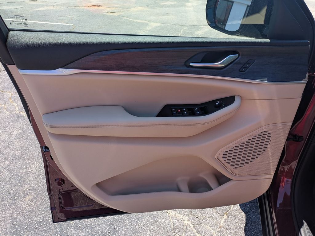 2023 Jeep Grand Cherokee L Limited 4x2