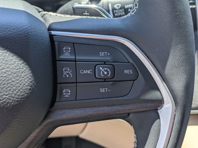 2023 Jeep Grand Cherokee L Limited 4x2