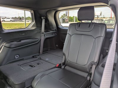 2026 Jeep Grand Cherokee GRAND CHEROKEE L LIMITED 4X2