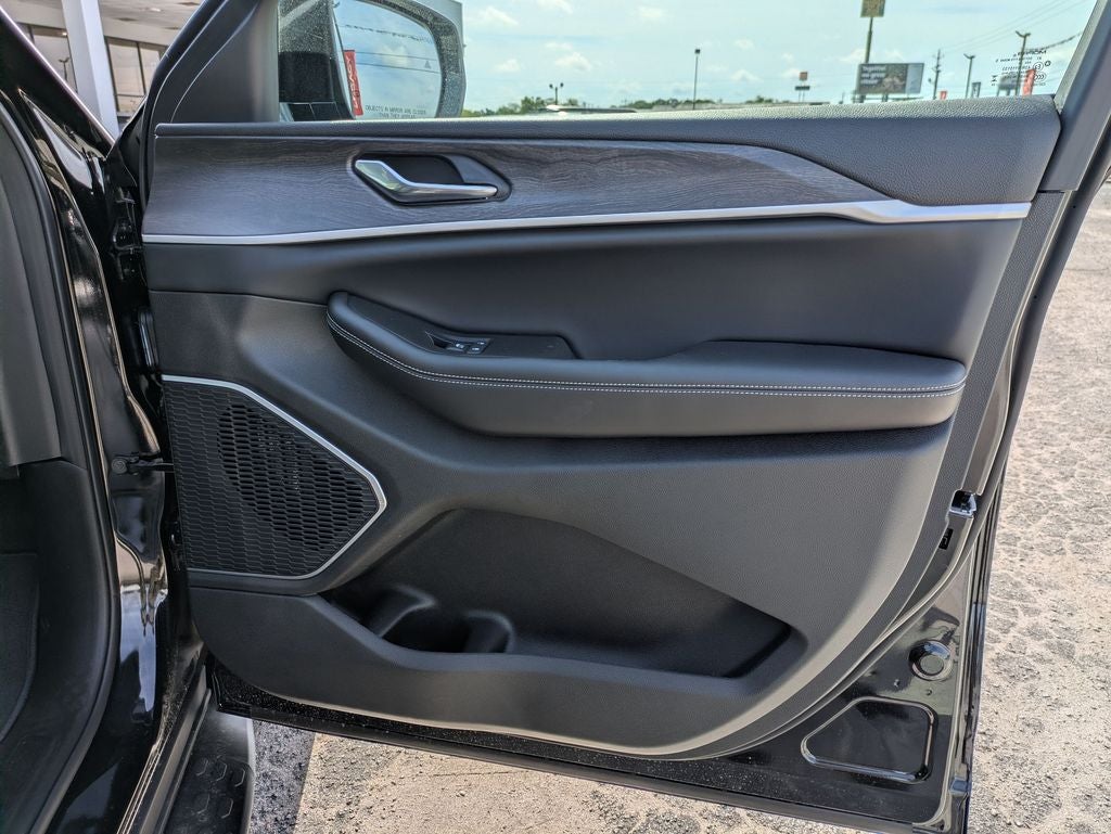2026 Jeep Grand Cherokee GRAND CHEROKEE L LIMITED 4X2