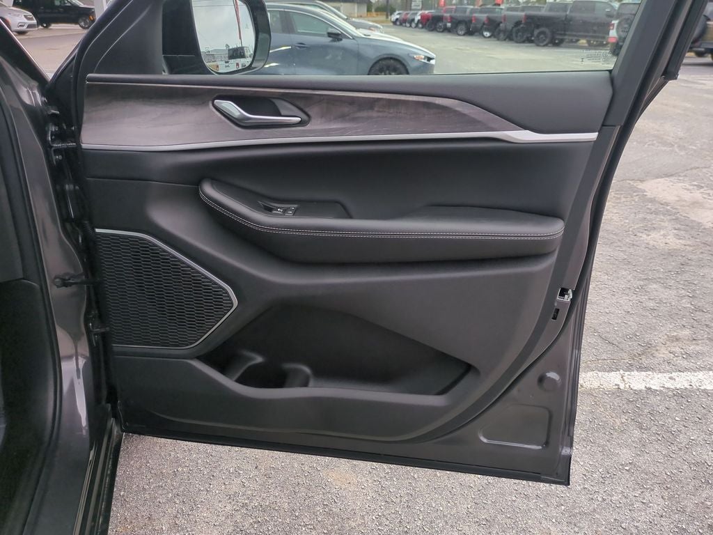 2026 Jeep Grand Cherokee GRAND CHEROKEE L LIMITED 4X2