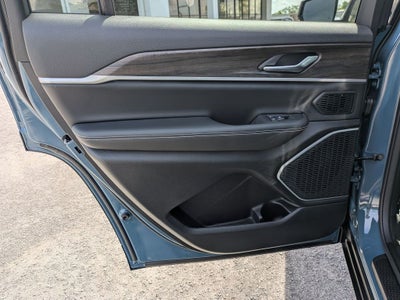 2026 Jeep Grand Cherokee GRAND CHEROKEE L LIMITED 4X2