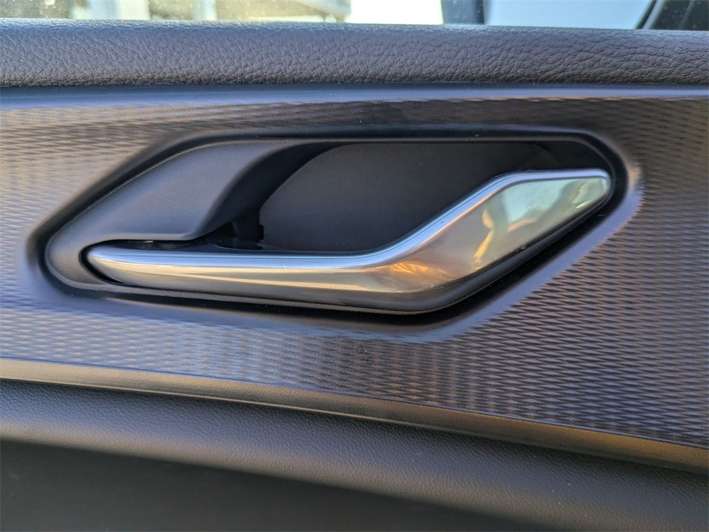 2025 Jeep Grand Cherokee GRAND CHEROKEE L LAREDO X 4X4