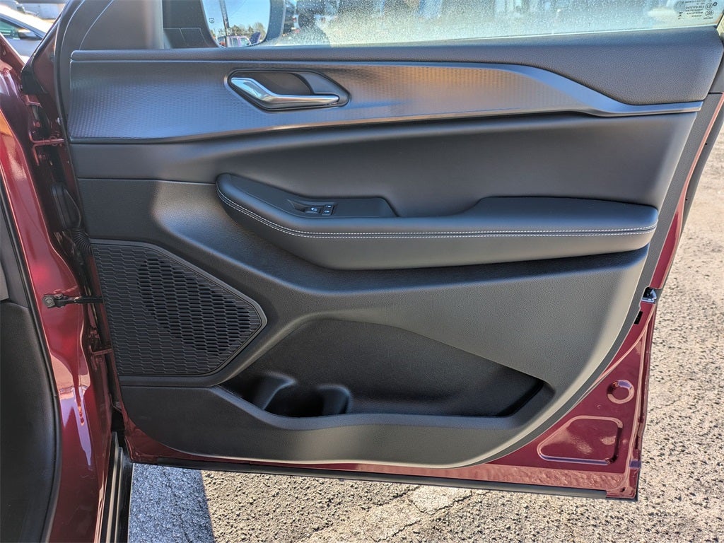 2025 Jeep Grand Cherokee GRAND CHEROKEE L LAREDO X 4X4