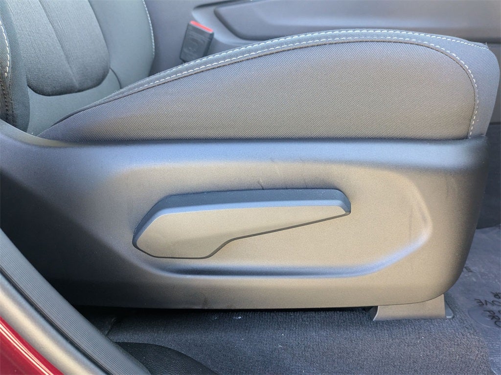 2025 Jeep Grand Cherokee GRAND CHEROKEE L LAREDO X 4X4