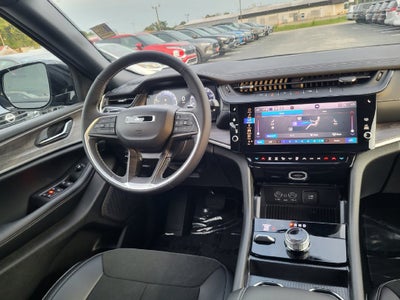 2027 Jeep Grand Cherokee GRAND CHEROKEE L LAREDO ALTITUDE 4X4