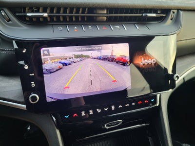 2027 Jeep Grand Cherokee GRAND CHEROKEE L LAREDO ALTITUDE 4X4