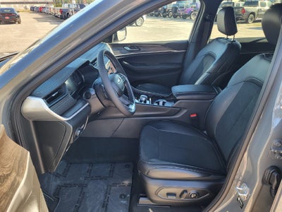 2027 Jeep Grand Cherokee GRAND CHEROKEE L LAREDO ALTITUDE 4X4