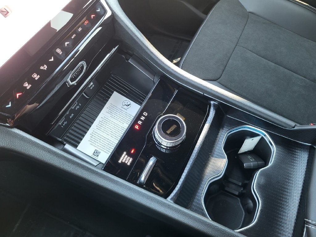 2027 Jeep Grand Cherokee GRAND CHEROKEE L LAREDO ALTITUDE 4X4
