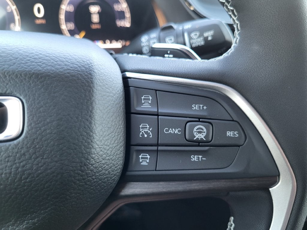 2027 Jeep Grand Cherokee GRAND CHEROKEE L LAREDO ALTITUDE 4X4