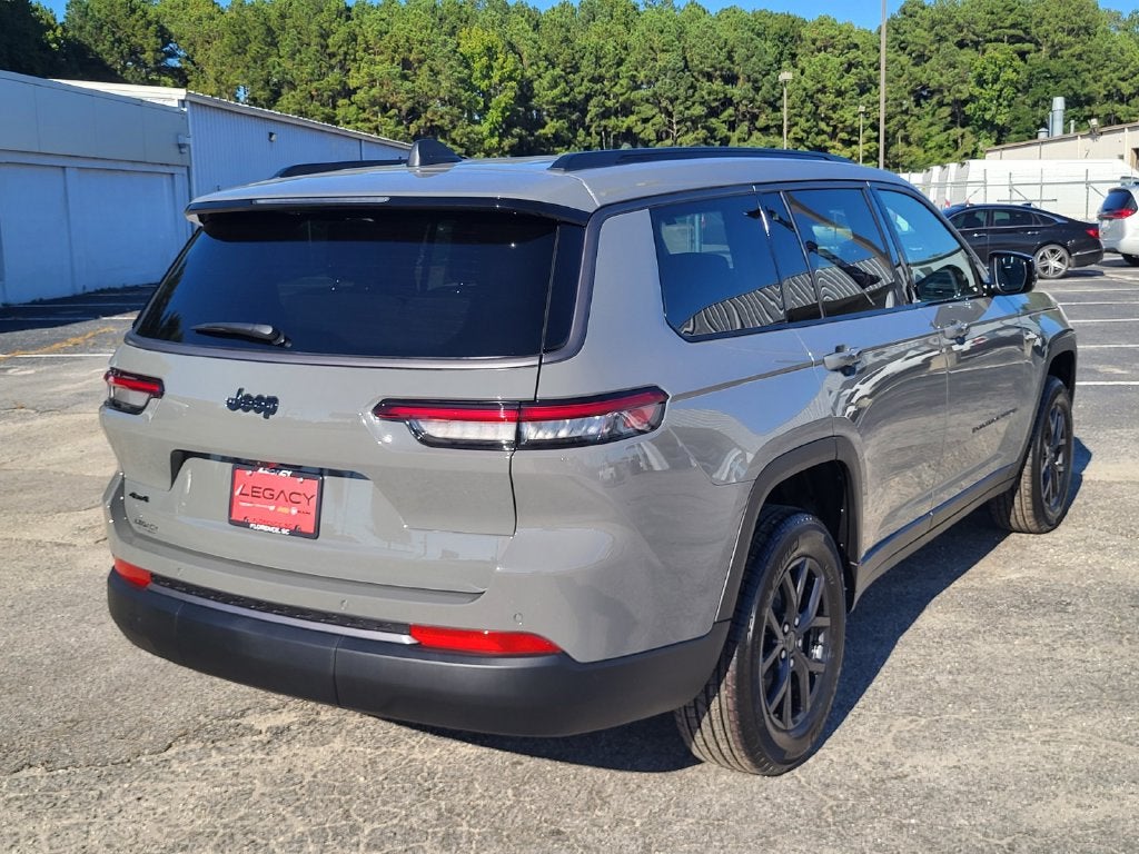 2027 Jeep Grand Cherokee GRAND CHEROKEE L LAREDO ALTITUDE 4X4