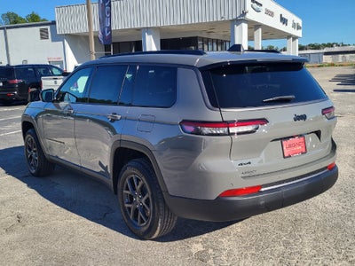 2027 Jeep Grand Cherokee GRAND CHEROKEE L LAREDO ALTITUDE 4X4